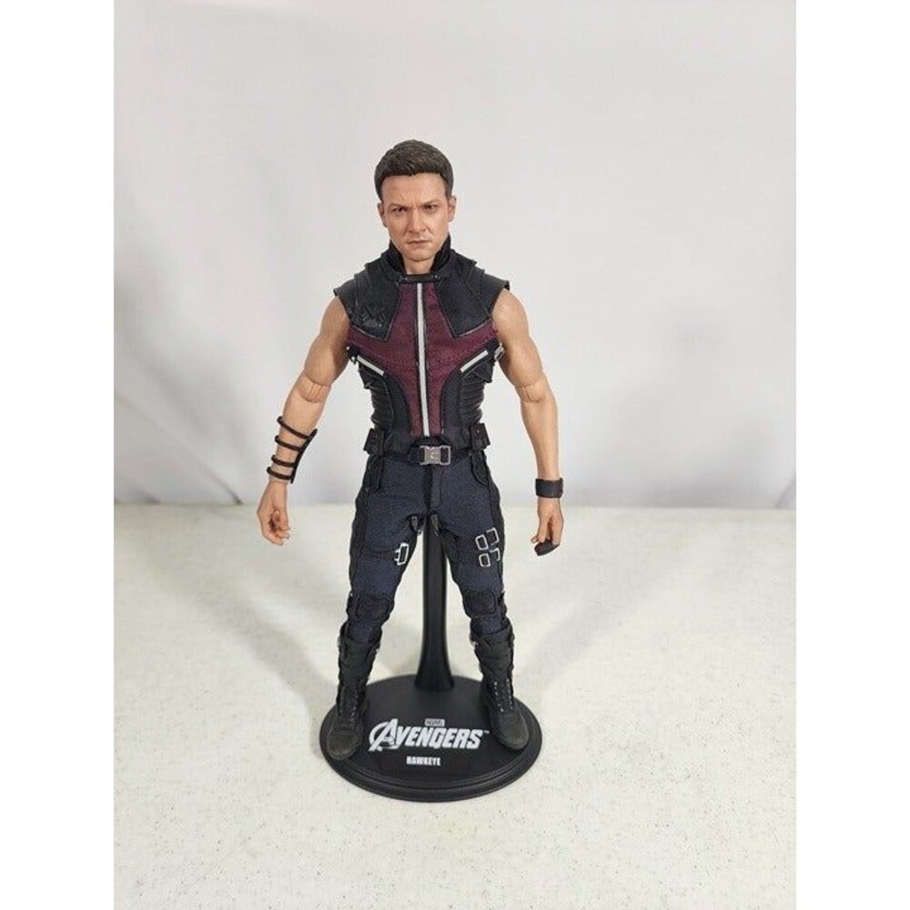 Hot Toys Hawkeye
